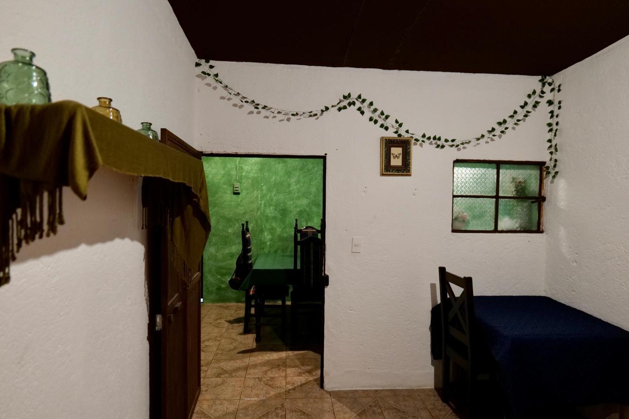 Wonderland Hostel 危地马拉安地瓜 外观 照片