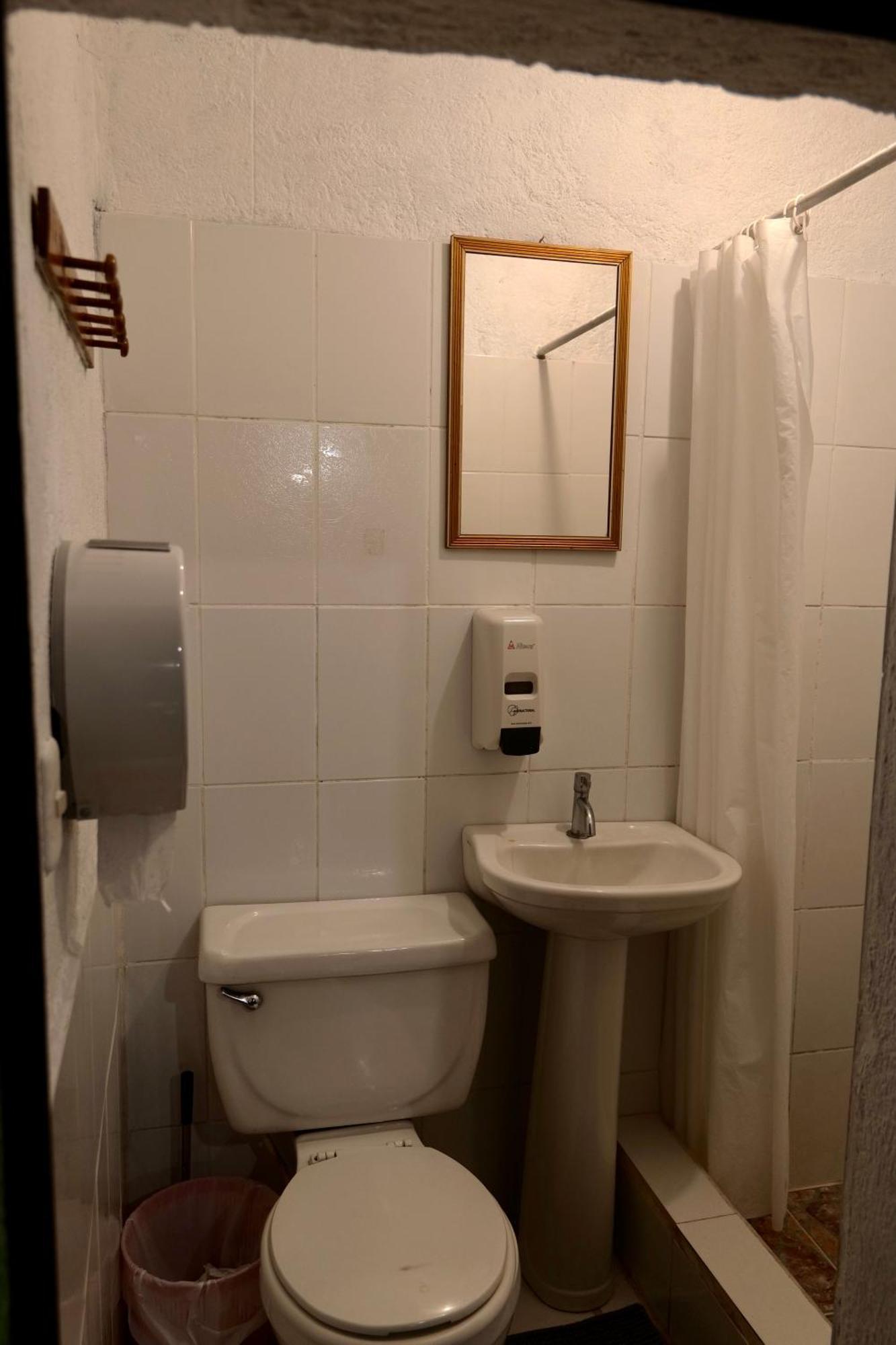 Wonderland Hostel 危地马拉安地瓜 外观 照片