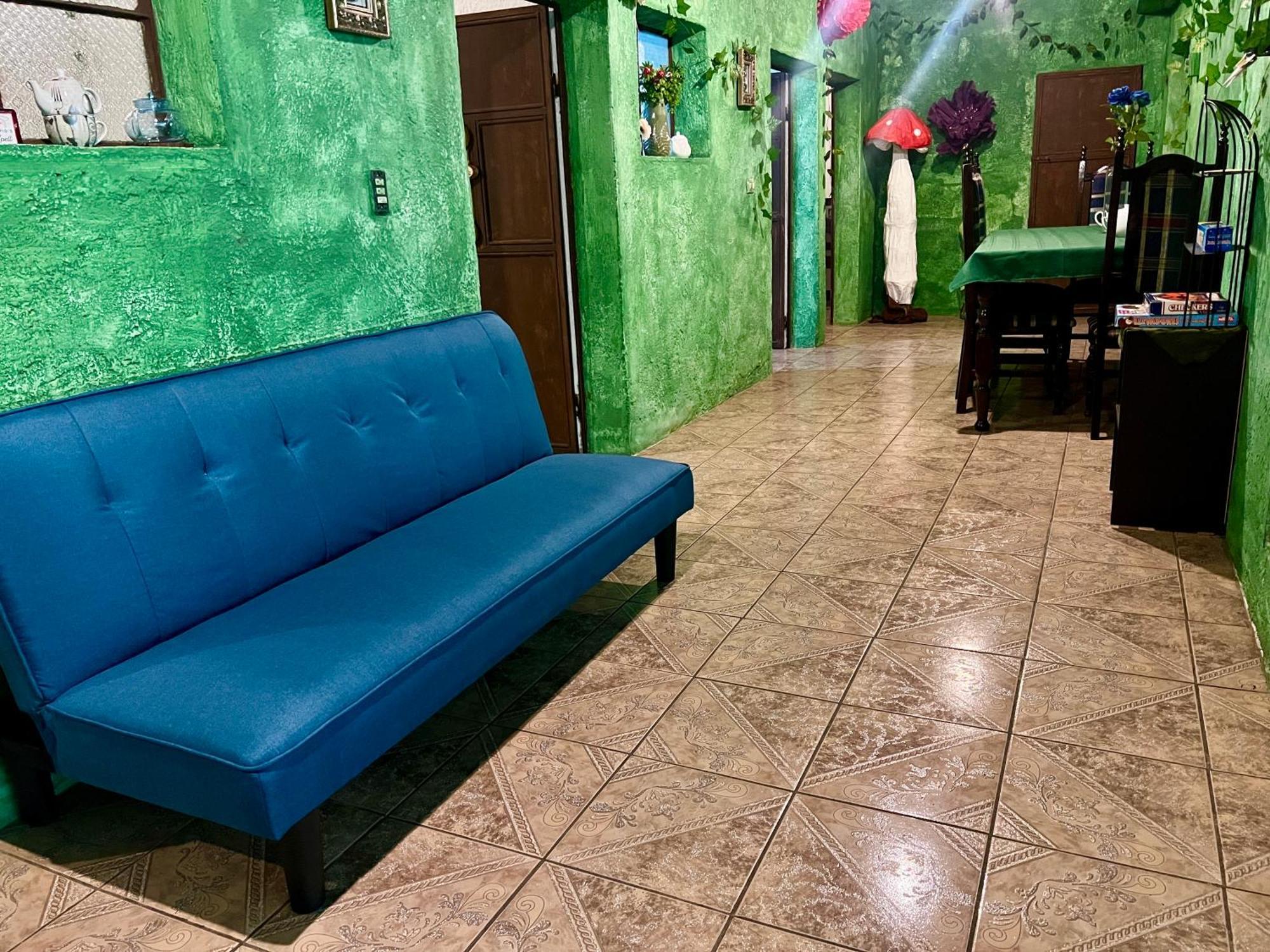 Wonderland Hostel 危地马拉安地瓜 外观 照片